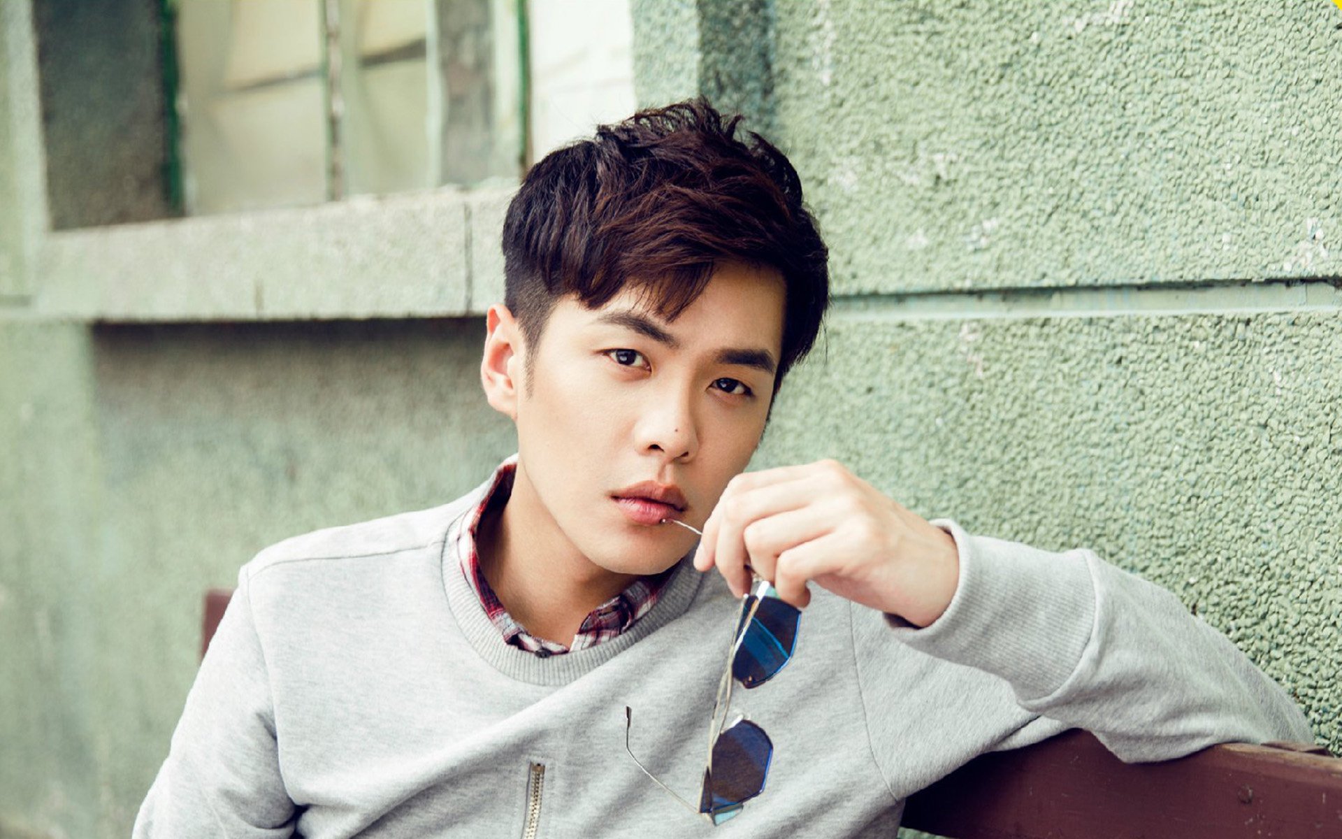 颠覆与纪录之夜,哈斯黑马完胜迈凯伦,诺里斯在失意中刷新历史