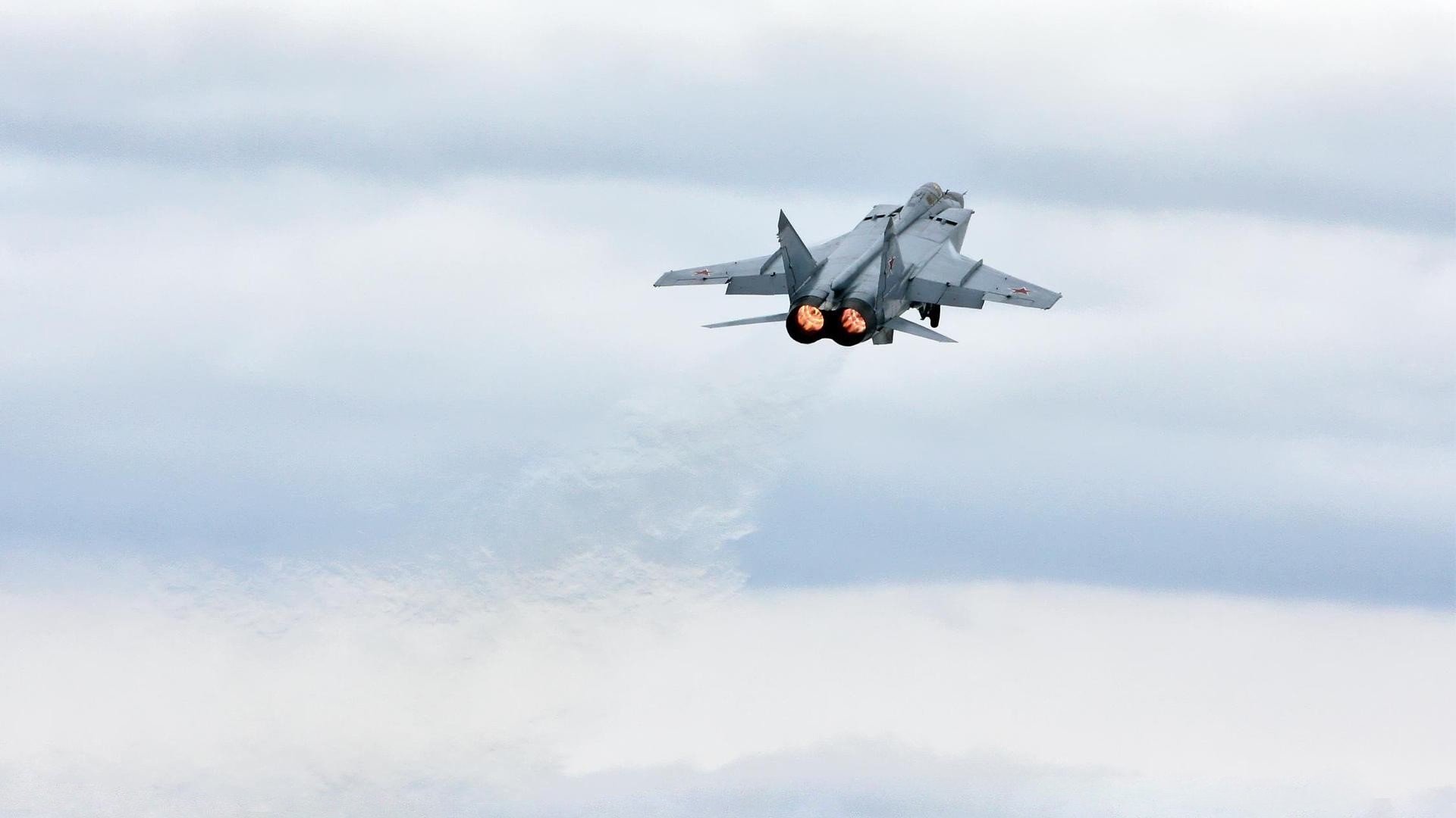 阿方索与索默，一个周末，两场战役，双线奏凯