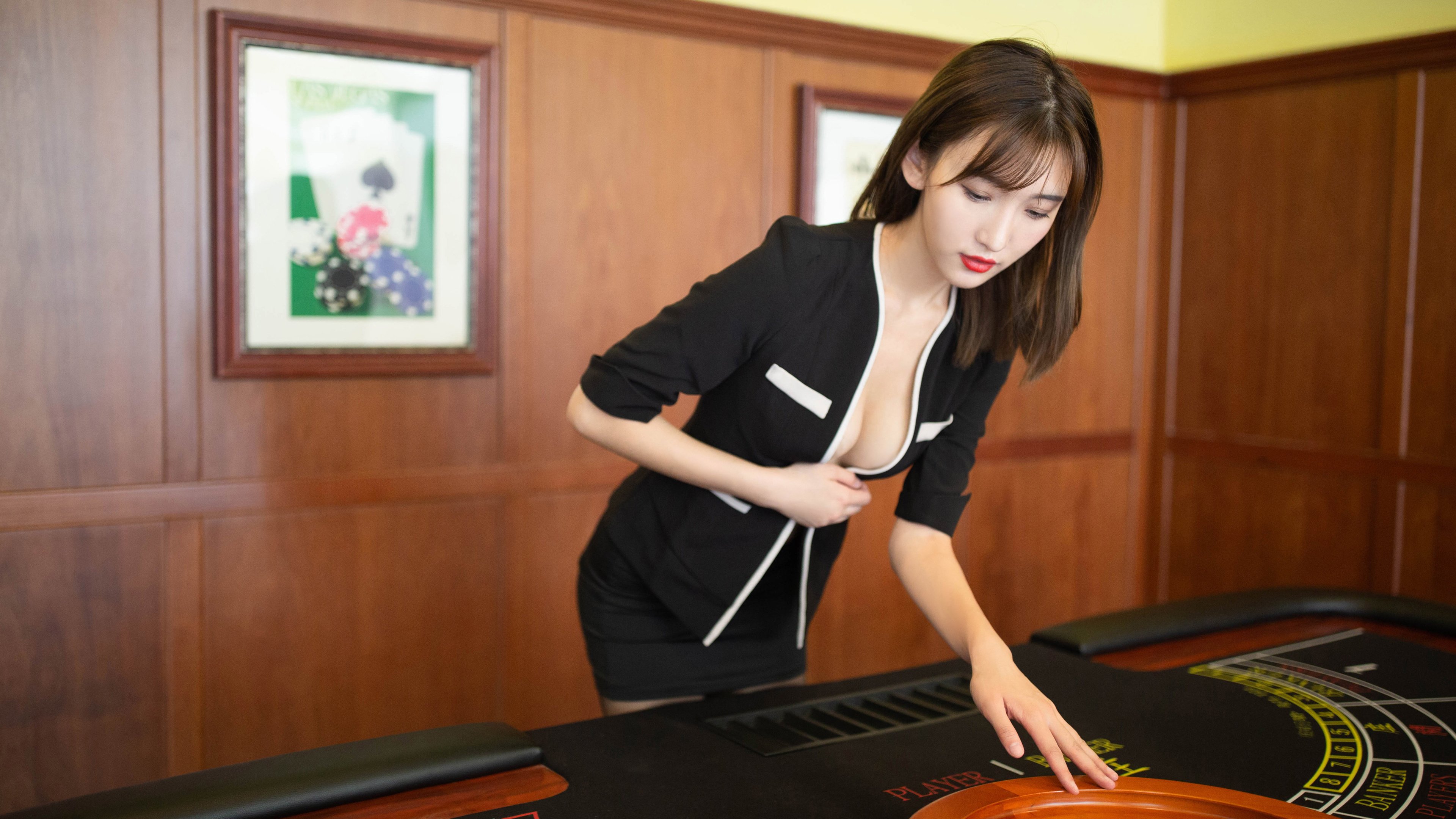 冰封高原，逆鳞腾霄，当爵士铁壁终成莫兰特王座的最后一级台阶